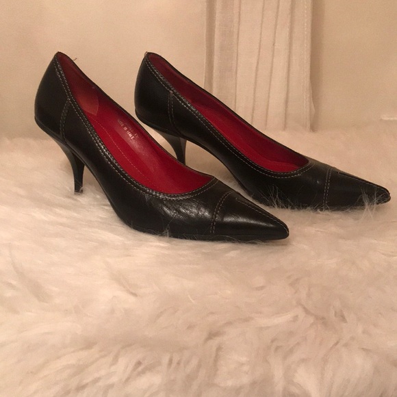 Coach Shoes - Coach Pointed Toe Leather Kitten Heels